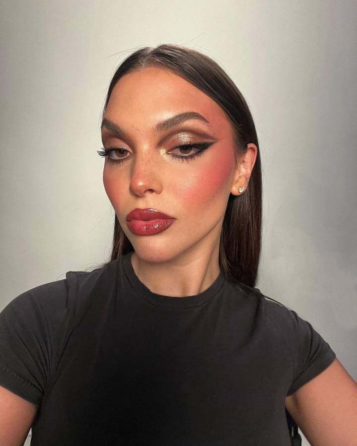 Look Romântico: Olhos Castanhos com Toques de Rosa e Cobre - inspiração 1