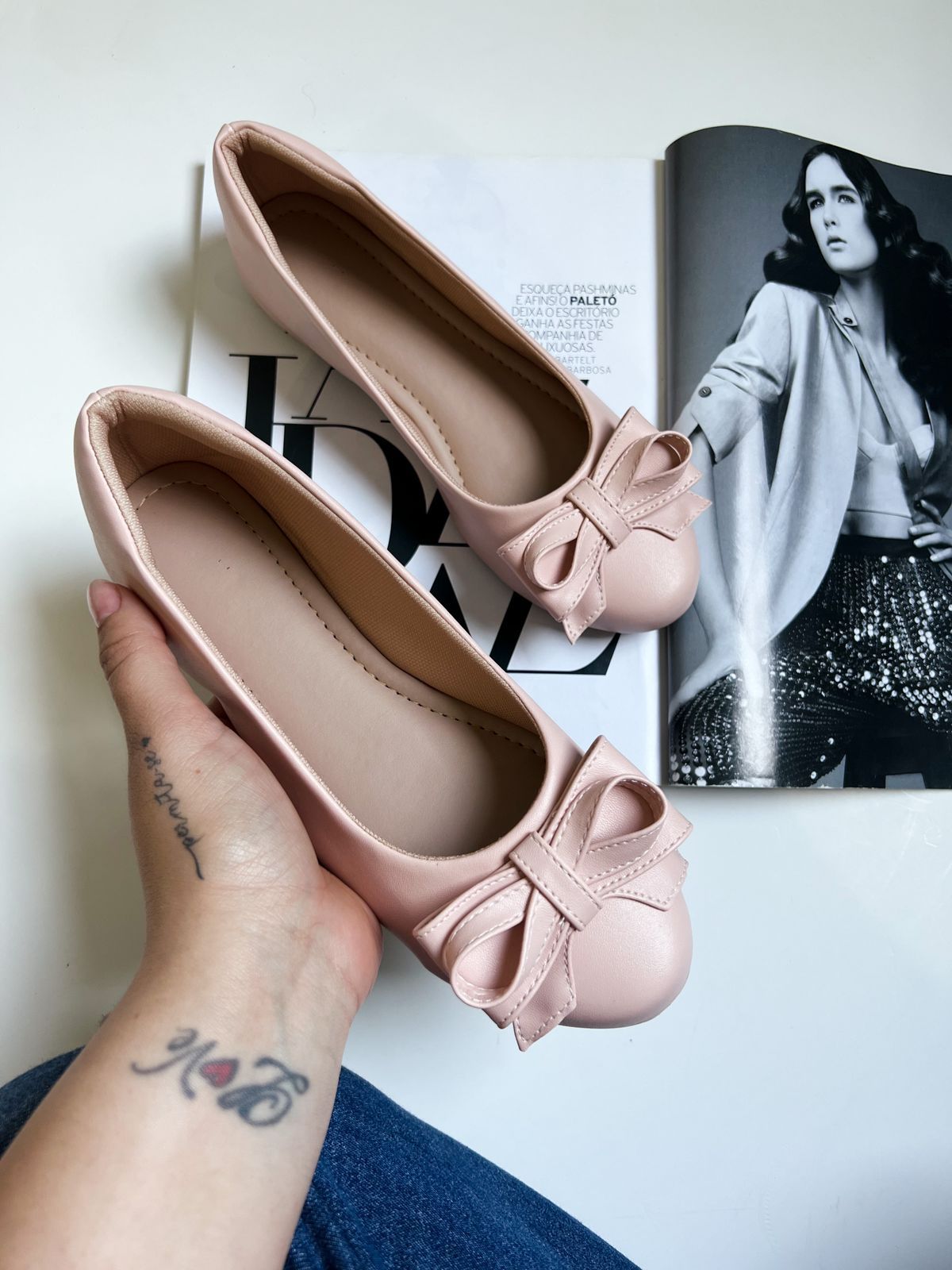 Bordados Vibrantes: Flores e Cores que Alegram Seus Passos - inspiração