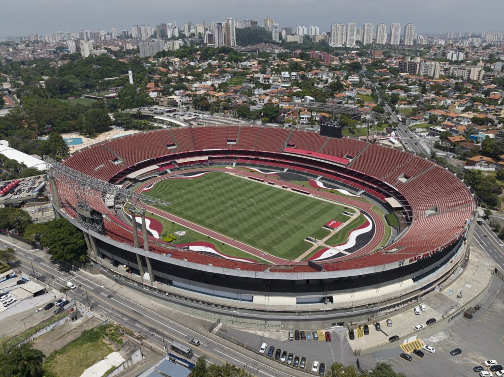 Adilson Martins desiste de candidatura à presidência do São Paulo Estádio do Morumbi