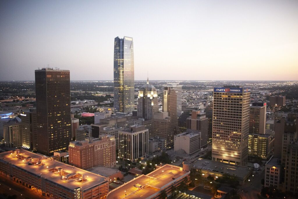 Pai se divide entre hospitais após nascimento prematuro da filha nos EUA Oklahoma City