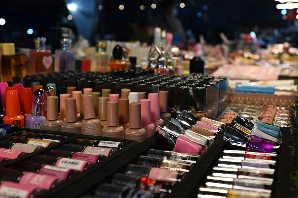 Seis cores de esmalte para trocar o marrom nesta primavera Seis cores de esmalte para trocar o marrom nesta primavera